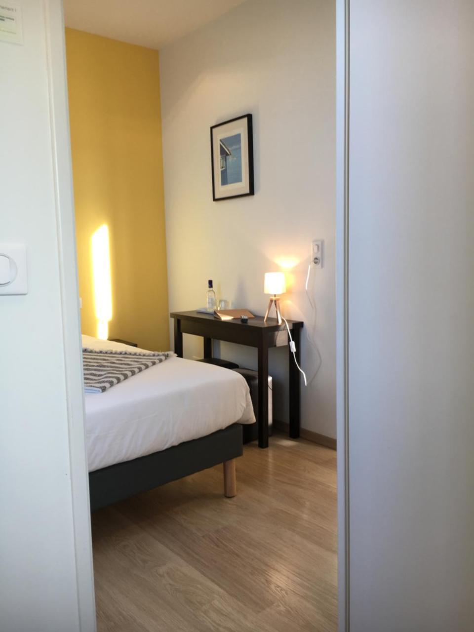 Les Bains - Et Restaurant Hotel